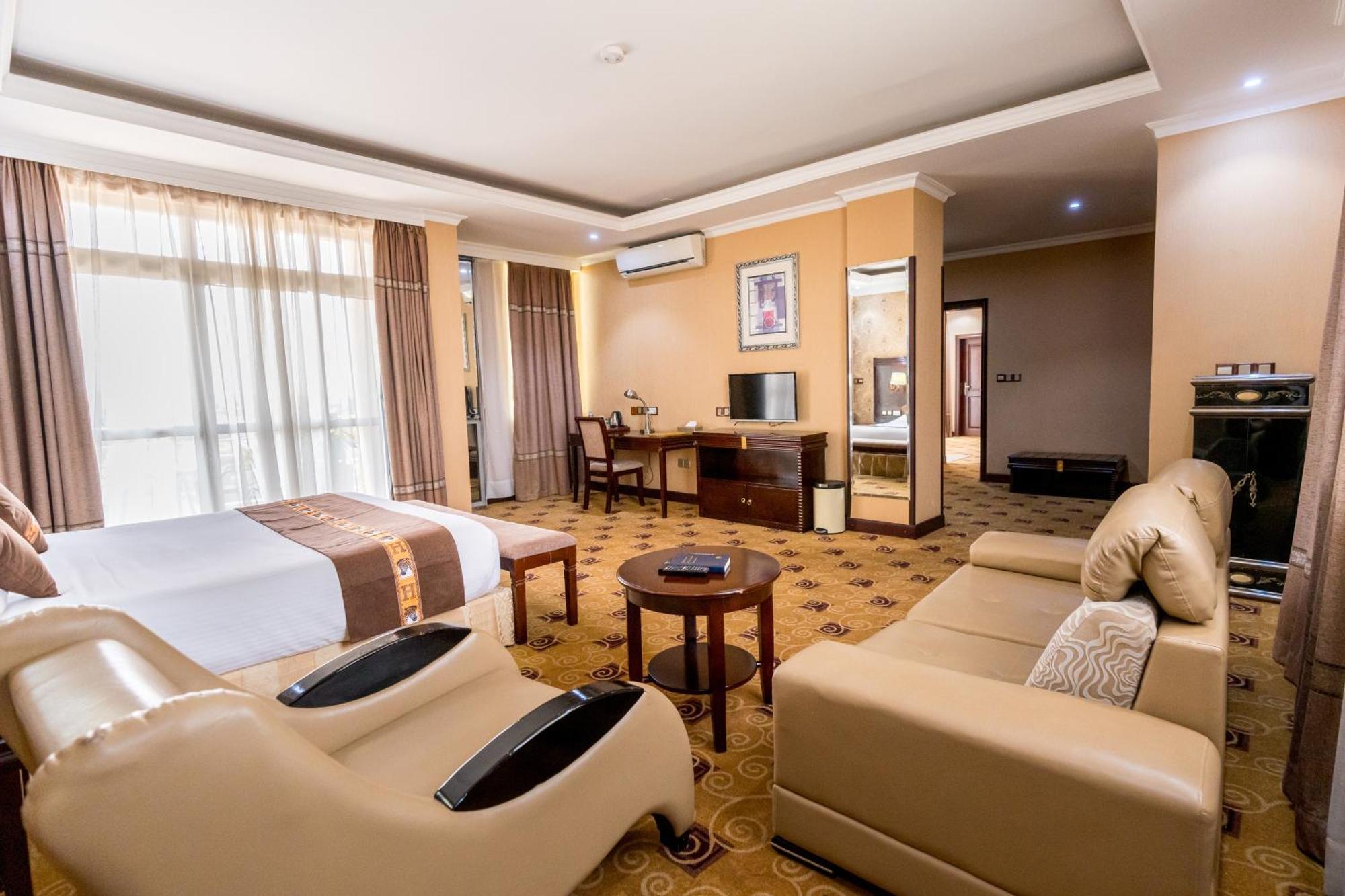 Lemigo Hotel คิกาลี ภายนอก รูปภาพ