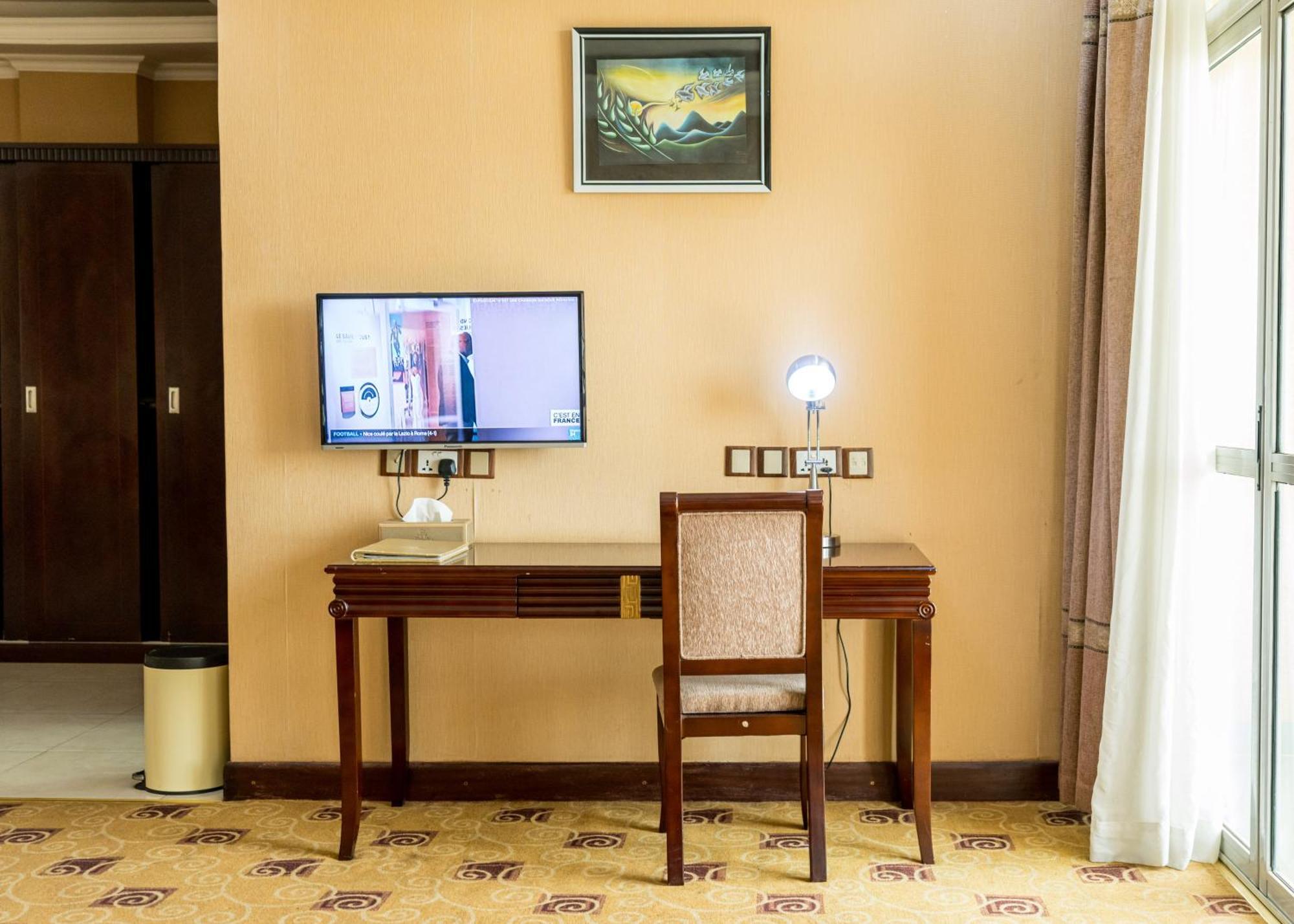 Lemigo Hotel คิกาลี ภายนอก รูปภาพ