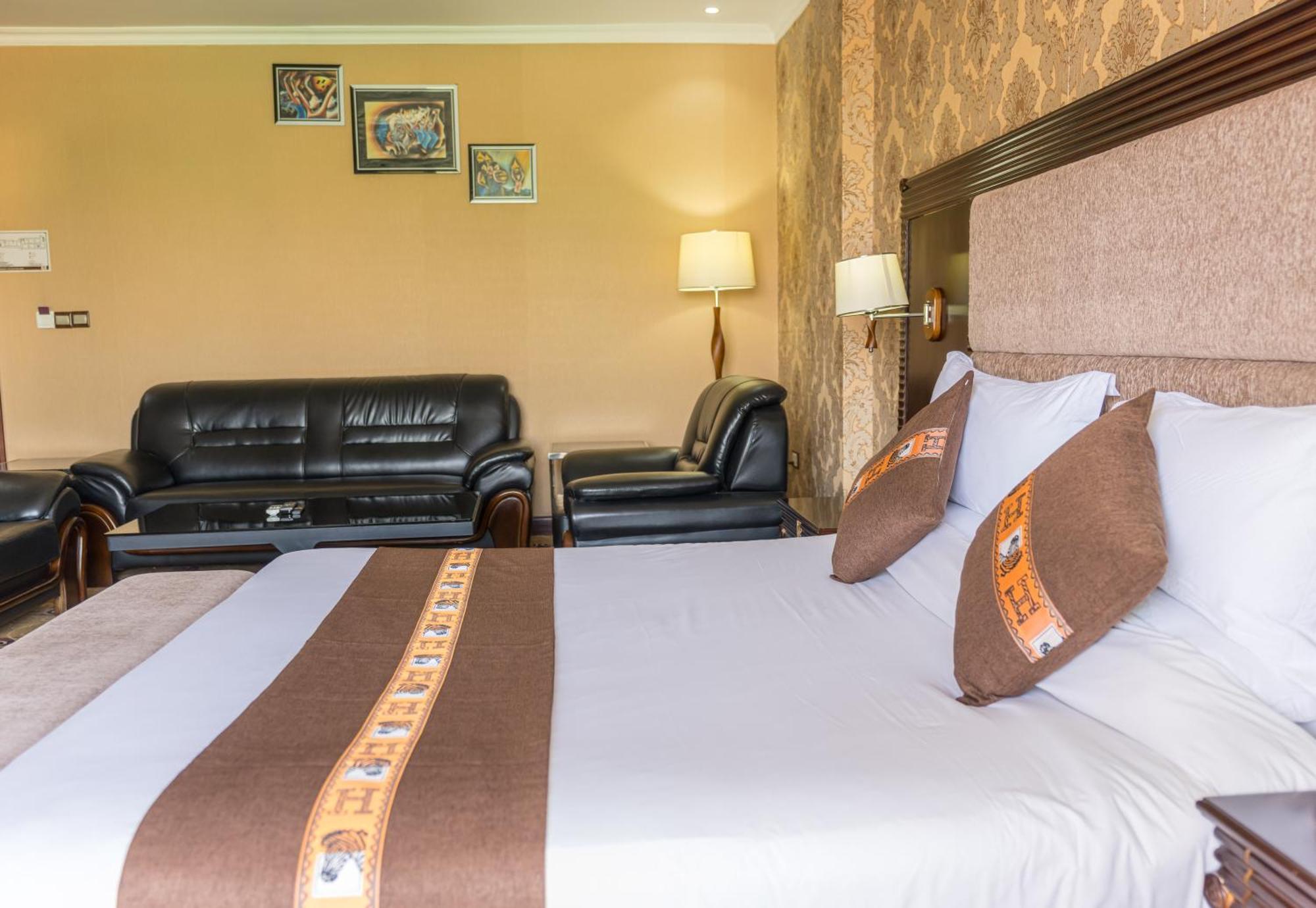 Lemigo Hotel คิกาลี ภายนอก รูปภาพ